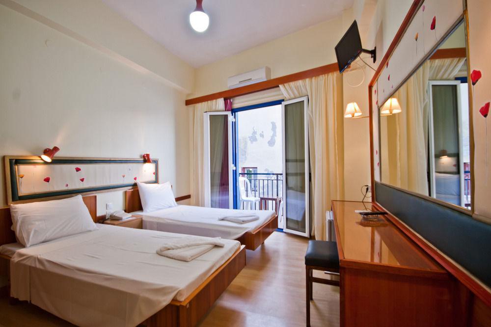 Lucia Hotel خانيا المظهر الخارجي الصورة