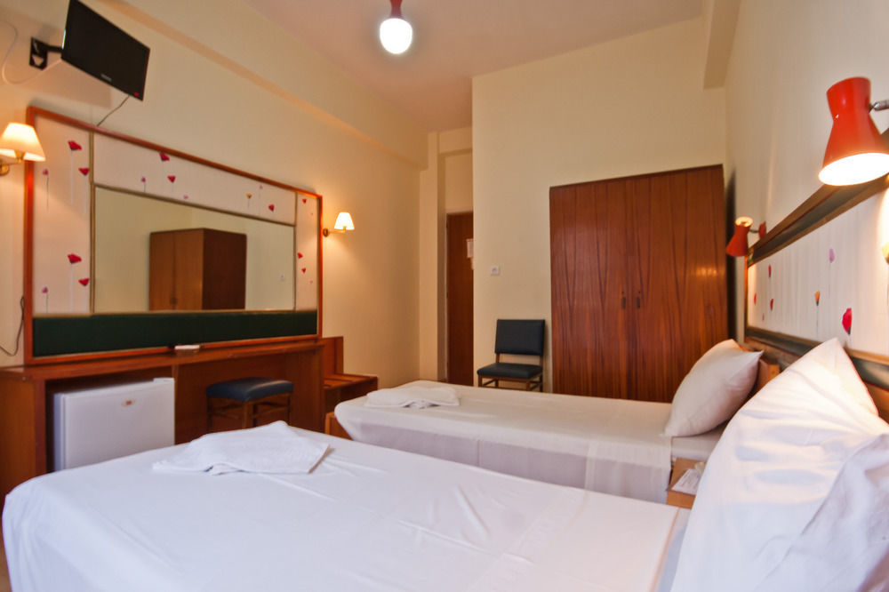 Lucia Hotel خانيا المظهر الخارجي الصورة